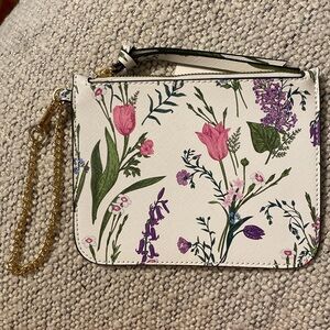 Super cute thin flower wristlet